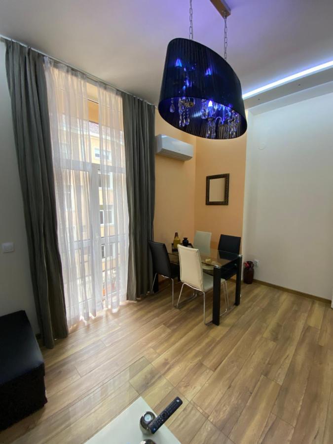 Cozy Apartment In Downtown Sofia - Tsar Samuil Street Buitenkant foto